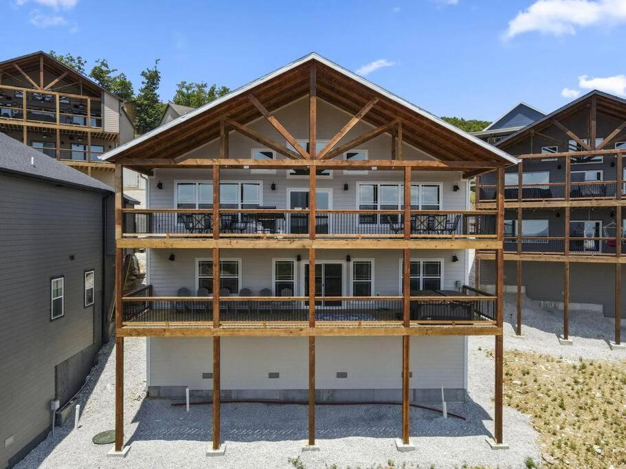 The Lake Fish-Amazing Views-Sleeps 24-Indoor-Outdoor Pools Branson Extérieur photo